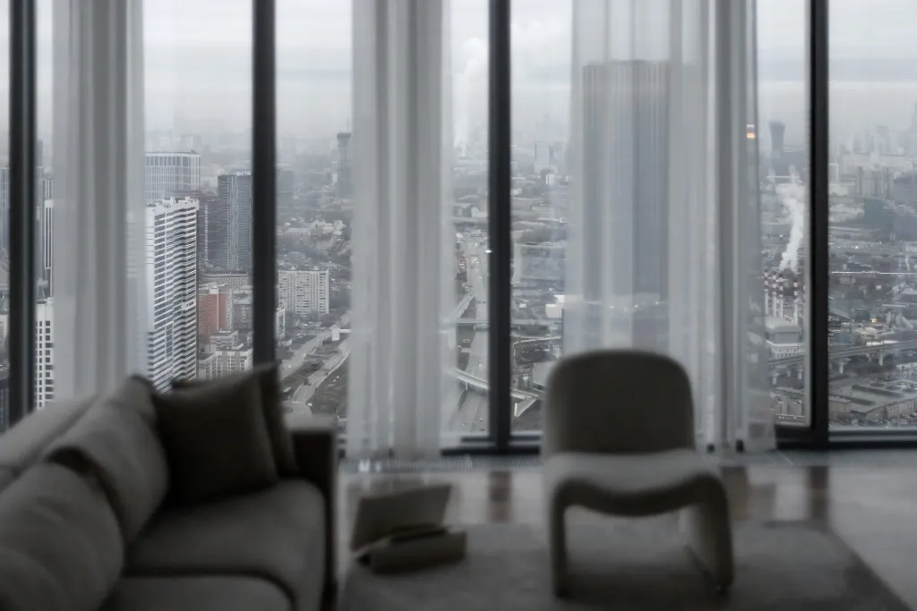 Roomley Panoramic Apartment