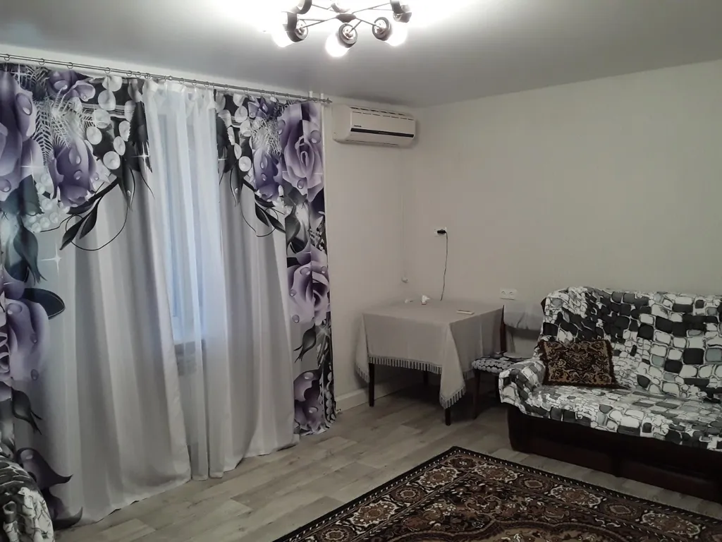 1-комнатная Квартира — аренда посуточно в Феодосия