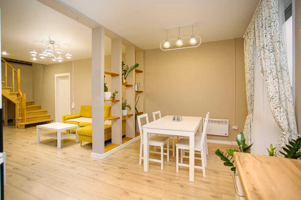 Дом на берегу реки