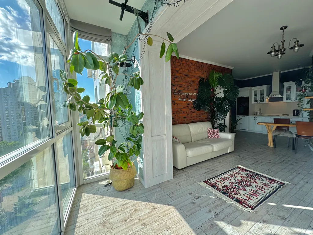 Видовая квартира c камином