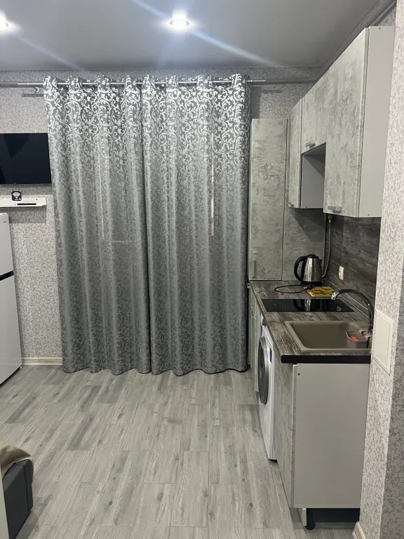 Новая, уютная и очень чистая студия в закрытом жк