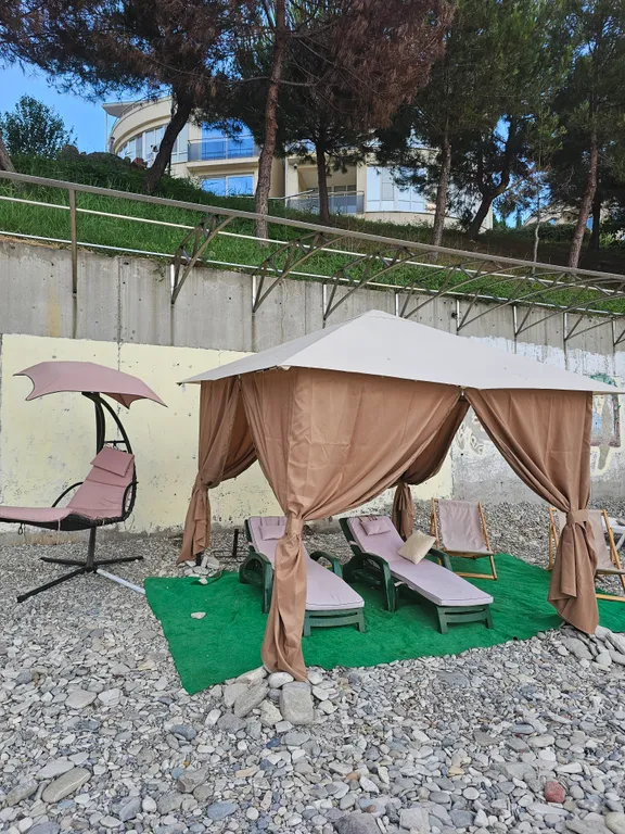 Апартамент с собственным пляжем