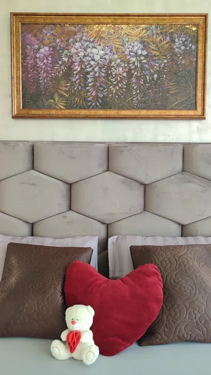 Апартамент Любимое Небо - море и горы - наслаждаться лежа на кровати