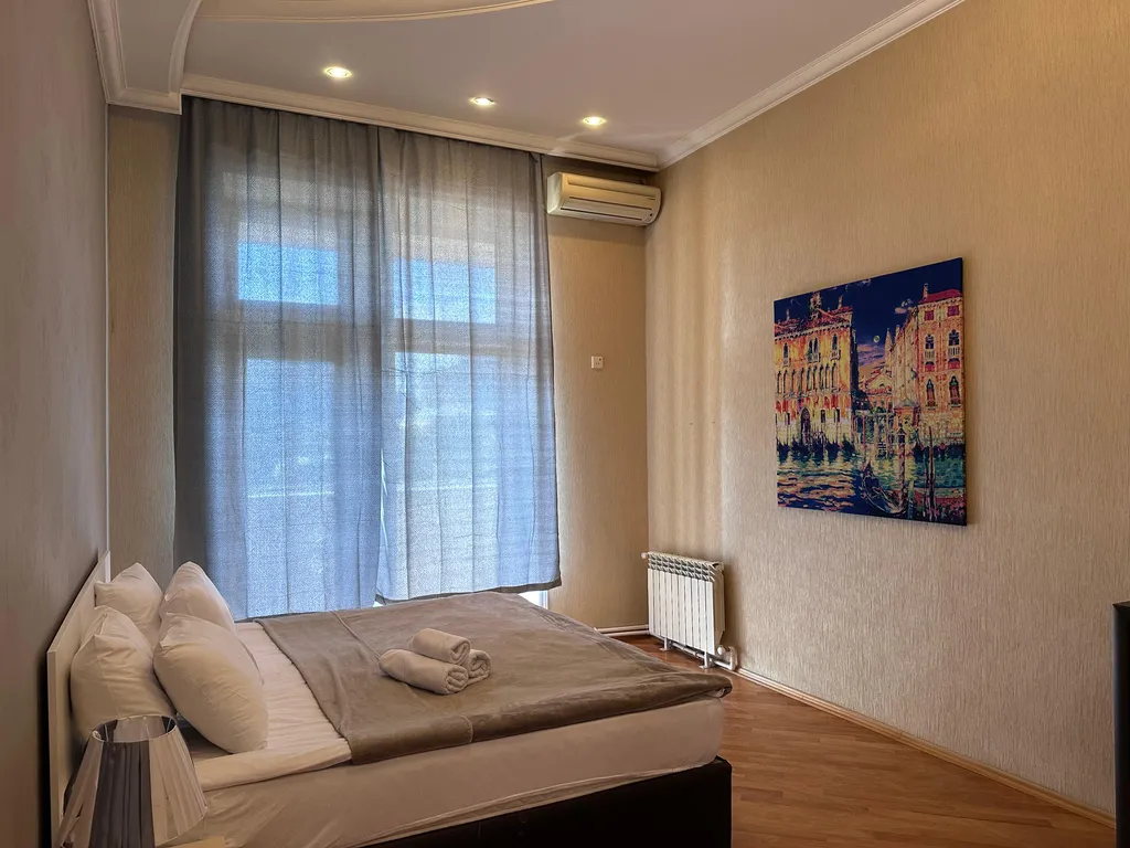 Shakespaere apartment