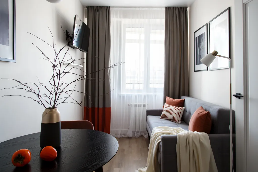 Премьер в центре