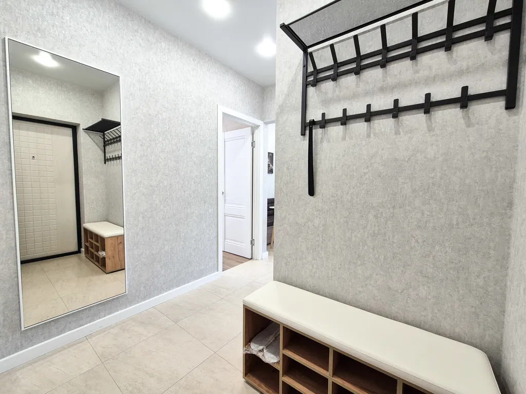 Потрясающая квартира с двумя балконами и видом на реку, лес и горы