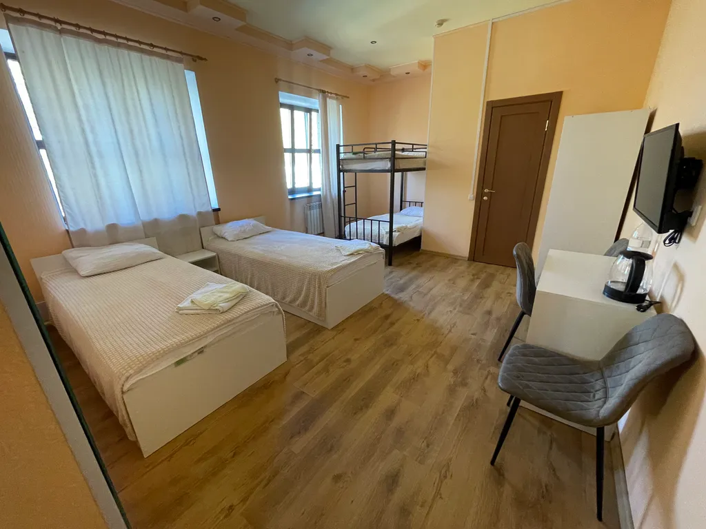 № 22 стандарт четырёхместный с раздельными кроватями