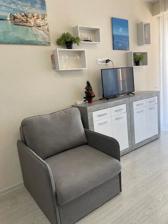 Студия на берегу моря