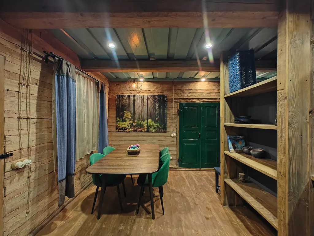 "Кот и Печка", синий дом, красота, тишина и ты