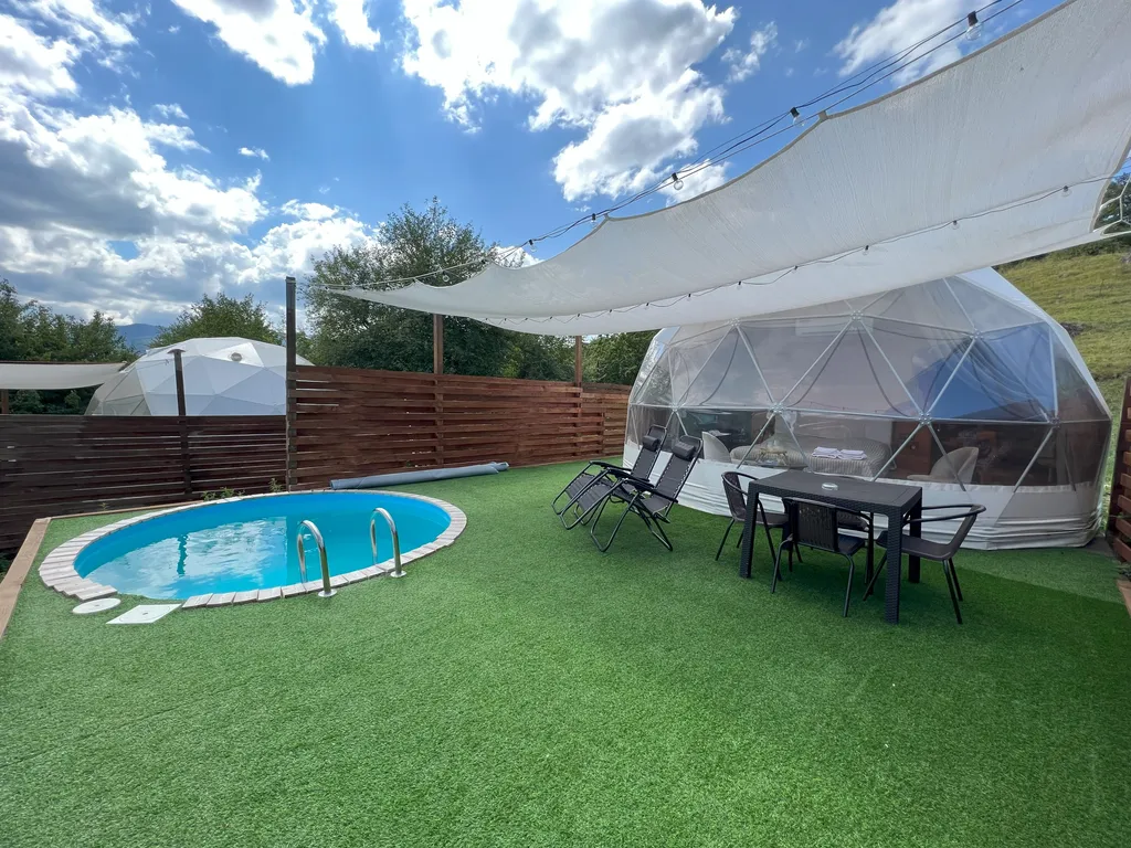 Коттедж Сфера с подогреваемым бассейном — аренда посуточно в Даховская