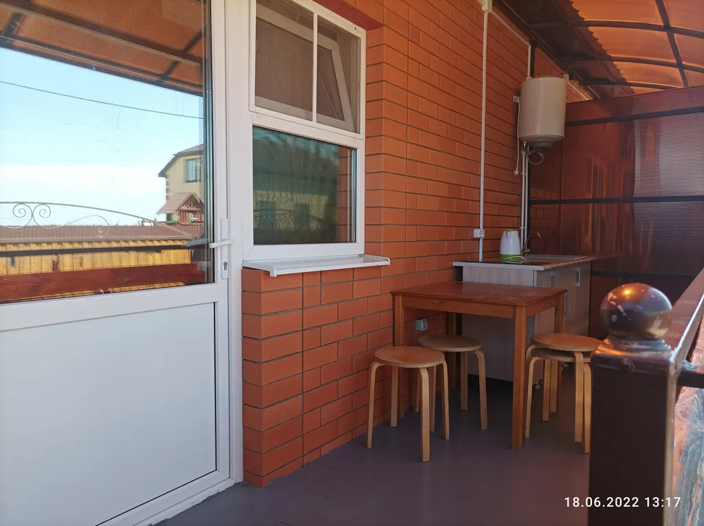 Номер с индивидуальной кухней и своим двором