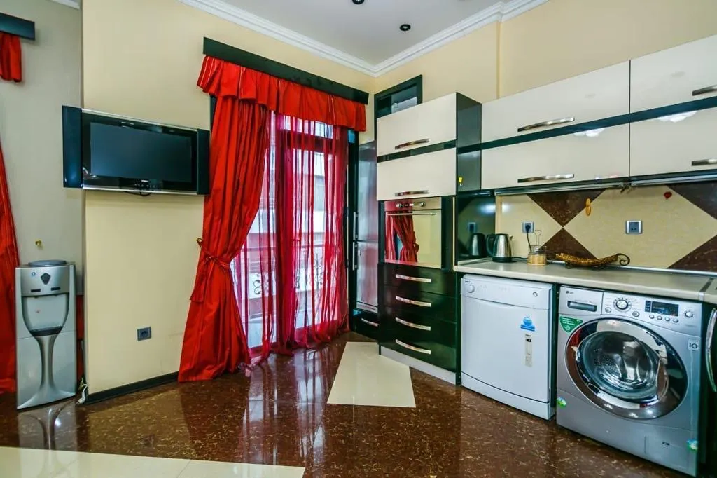 3-комнатная Квартира