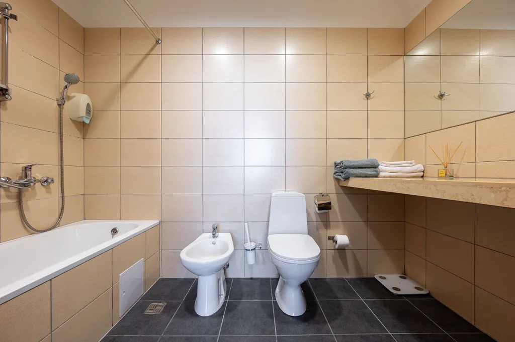 Трехкомнатные апартаменты с двумя спальнями