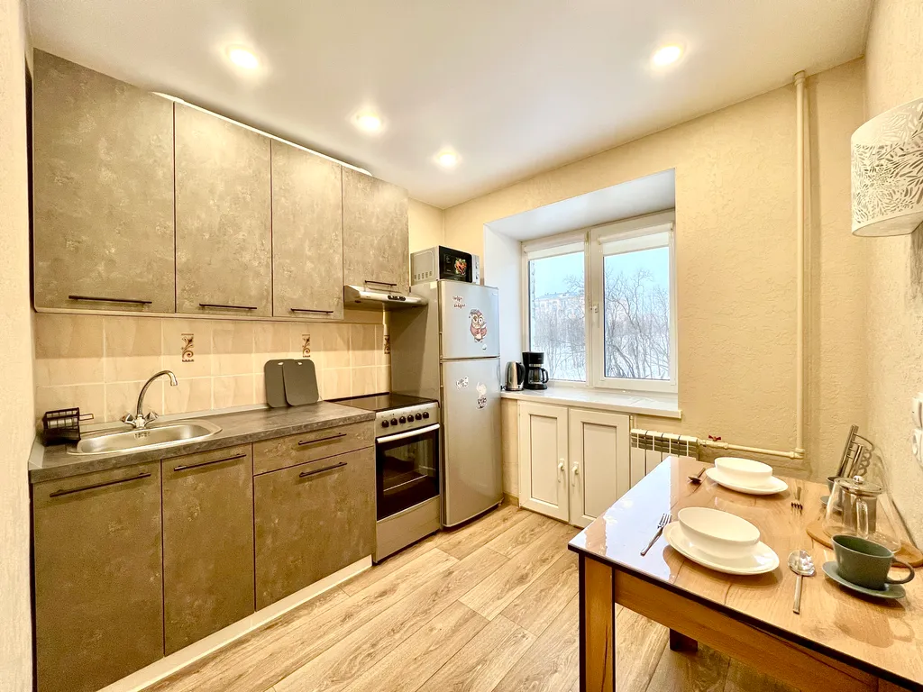 Квартира 2-комнатная Квартира — Кировск