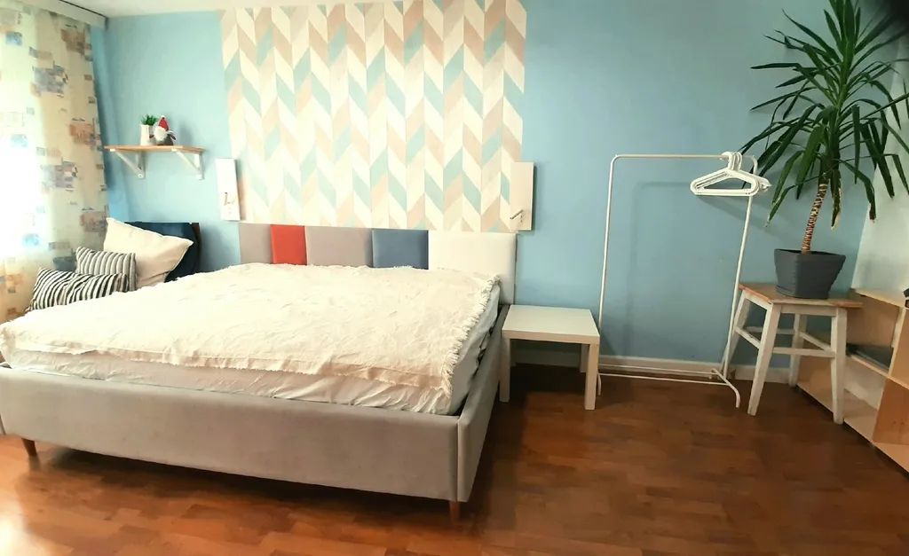 Изолированная комната в 7 минутах пешком от автовокзала