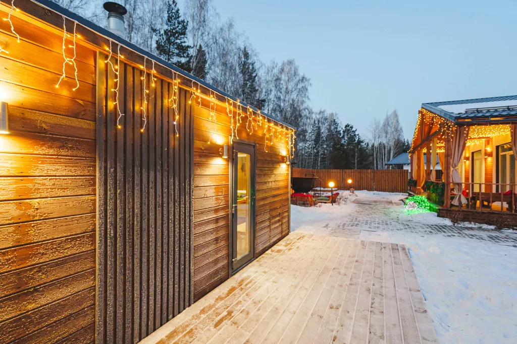 Дом с баней с выходом в лес