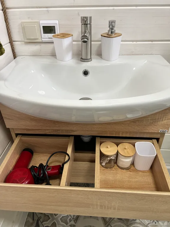 Новый дом с собственной территорией и видом на горы