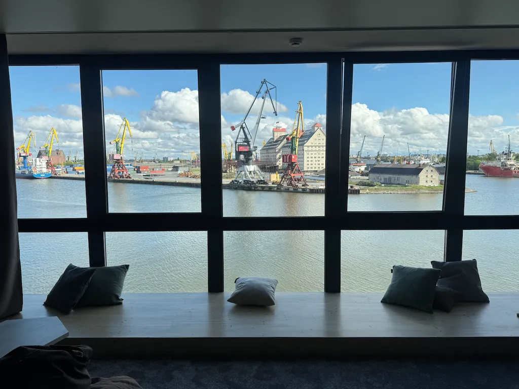 Квартира Лофт с видом на реку и порт — аренда посуточно в Калининград