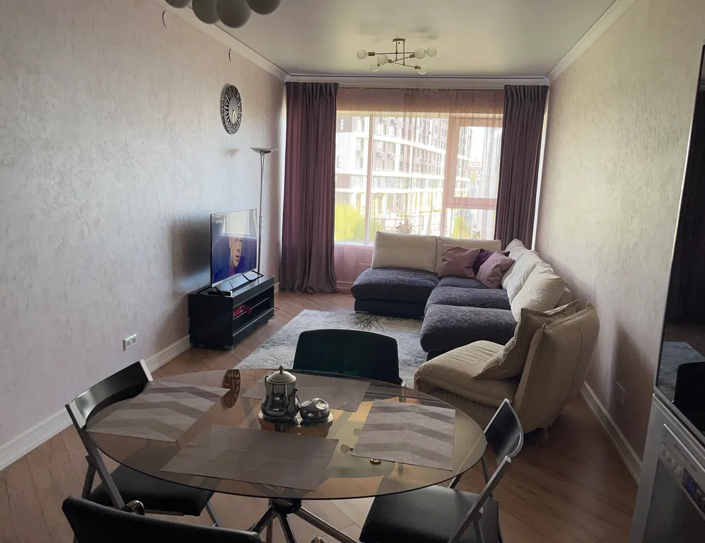 Квартира в клевер парке