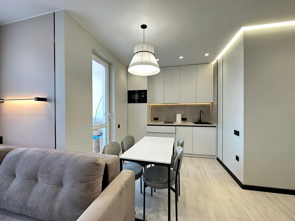 Квартира Квартира Современная студия с видом на горы Абхазии. Вблизи моря и набережной! — Сириус