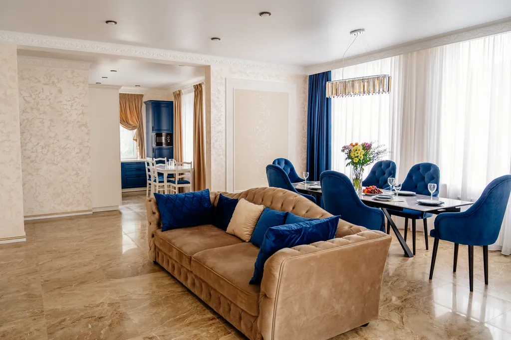 Дом с бассейном и видом на горы