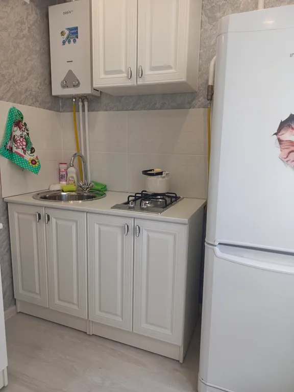 2-комнатная квартира с евроремонтом в престижном районе у РТЦ Виконда