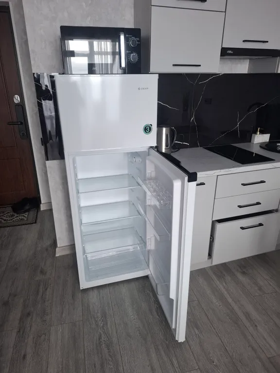 Видовые апартаменты-студия на 1-ой береговой