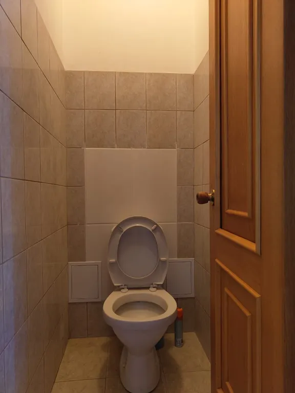 Квартира Квартира Просторная евротрешка в сталинке. 4 отдельных кровати — Колпино