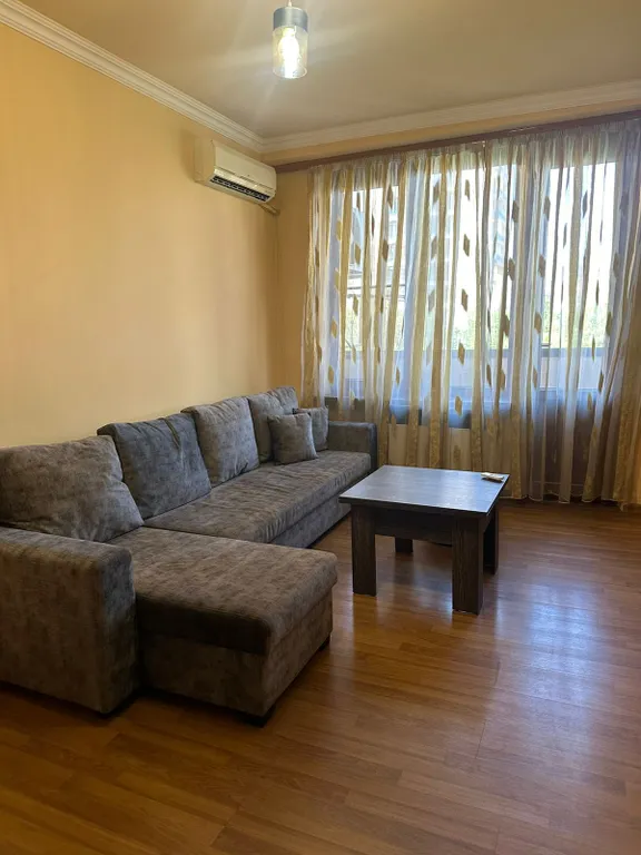 Avchieva's apt on Mashtots Ave