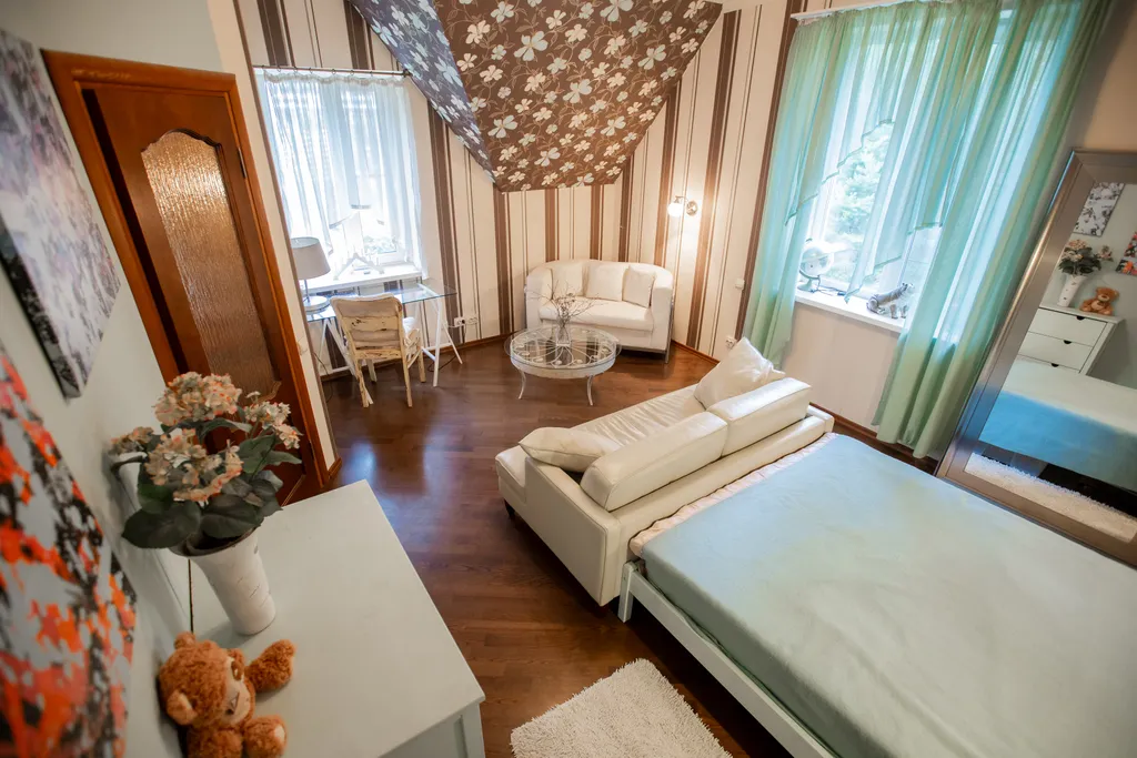 Розовая дача в Грузино