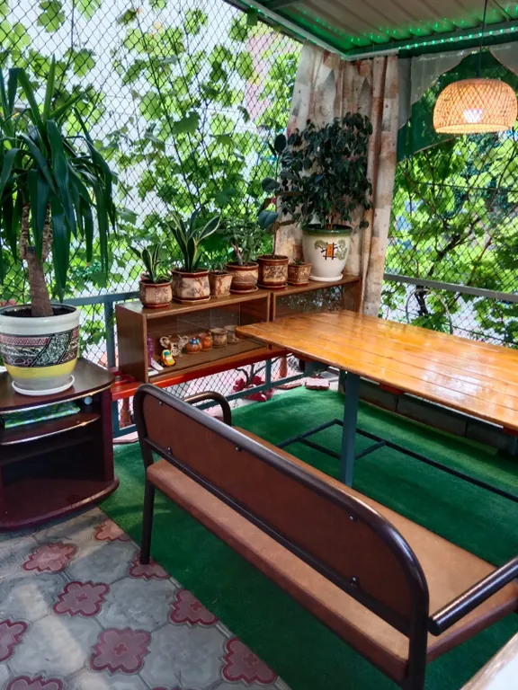 Уютная комната-студия в центре города с цветущим двориком с фонтанчиками