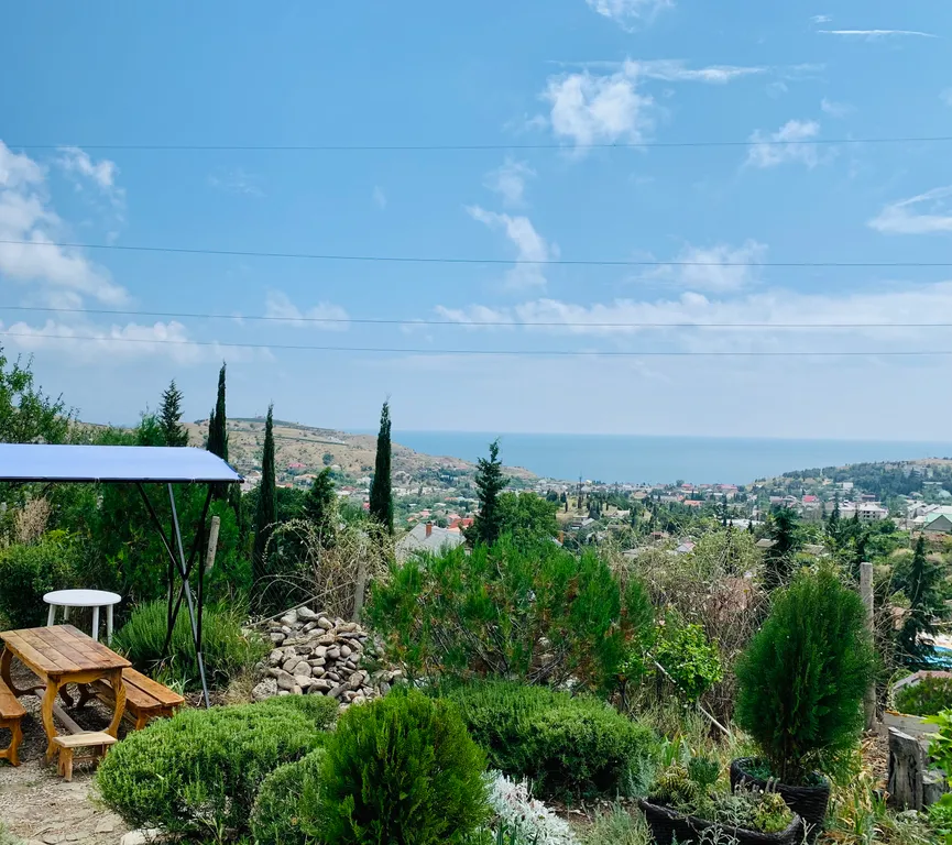 Коттедж Семейный номер с видом на море — аренда посуточно в Морское