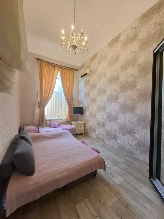 Однокомнатная квартира возле моря