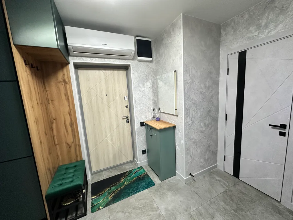 3-комнатная квартира в 500 метрах до моря