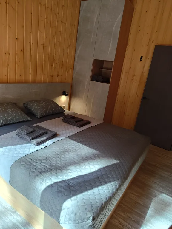 Коттедж Уютный большой дизайнерский дом в лесу Селигера на берегу озера Волго — Турбаза Чайка