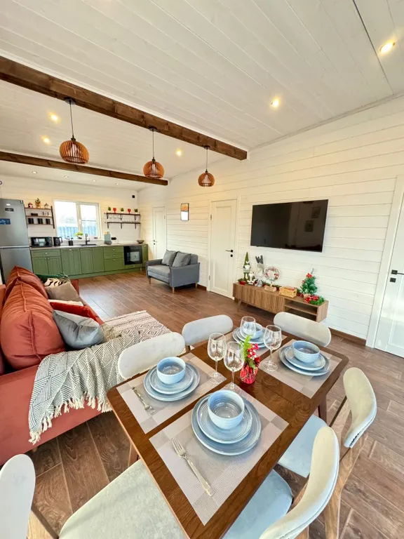 Коттедж Уютный дом для большой семьи — Семеновское