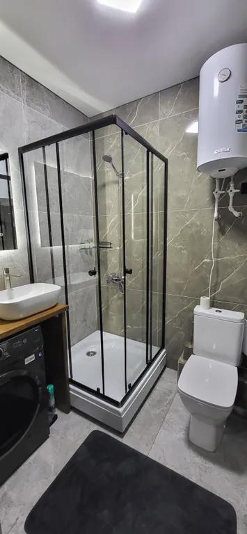 Комфортная квартира с панорамными окнами