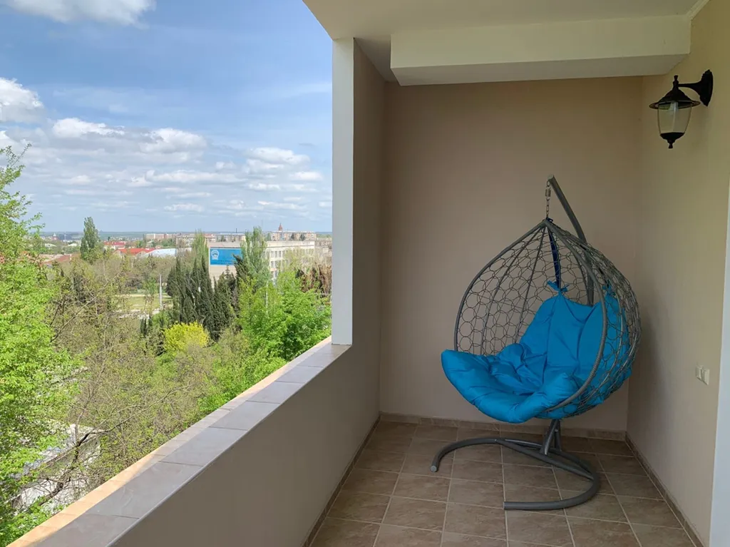 Новенькие светлые апартаменты с террасой и видом на парк