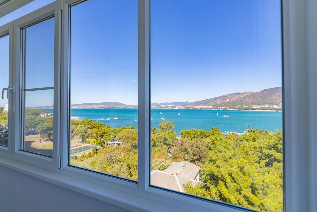 Двухкомнатная квартира на первой линии — аренда посуточно в Геленджик