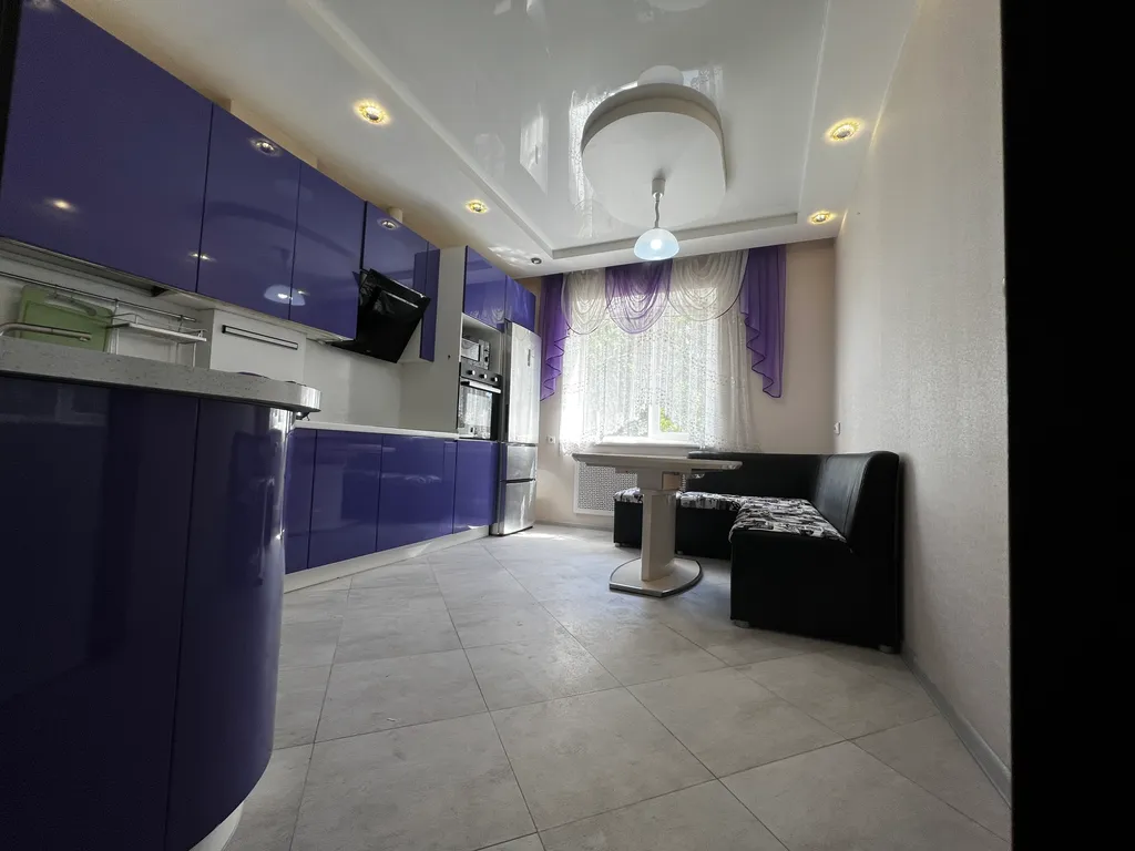 Квартира Квартира Огромная двушка с дизайнерским ремонтом — Свердловский