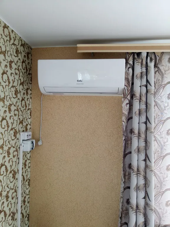 Трёхкомнатная квартира с видом на монастыри