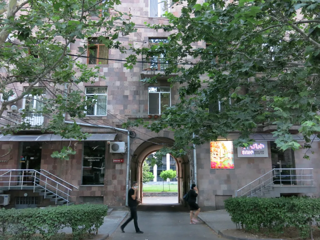 Appartment in Sayat-Nova avenue