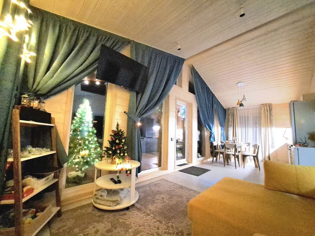 Домик для отдыха с гриль-мангалом, костровой и батутом