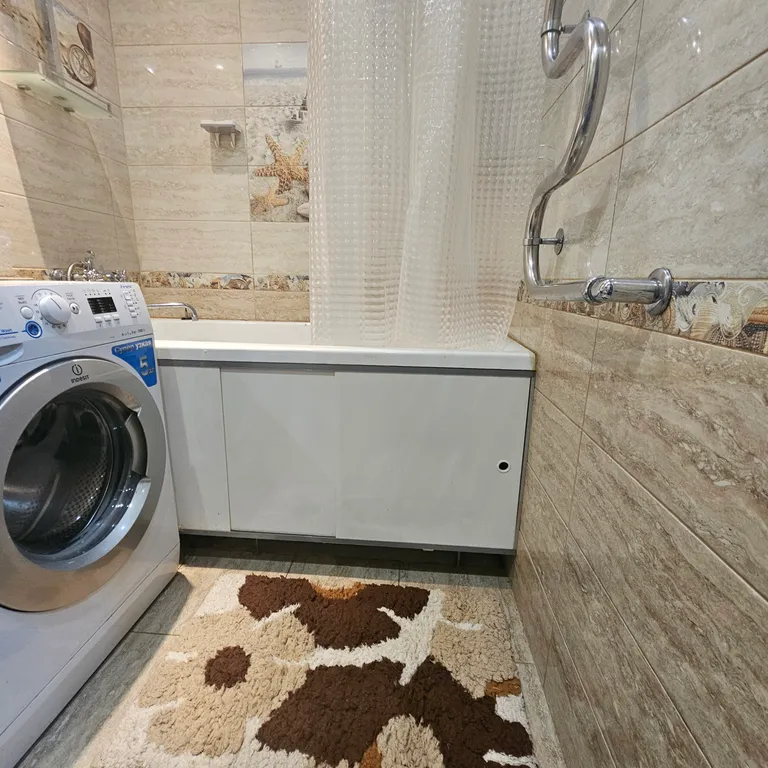 Большая, уютная двухкомнатная квартира возле пляжа