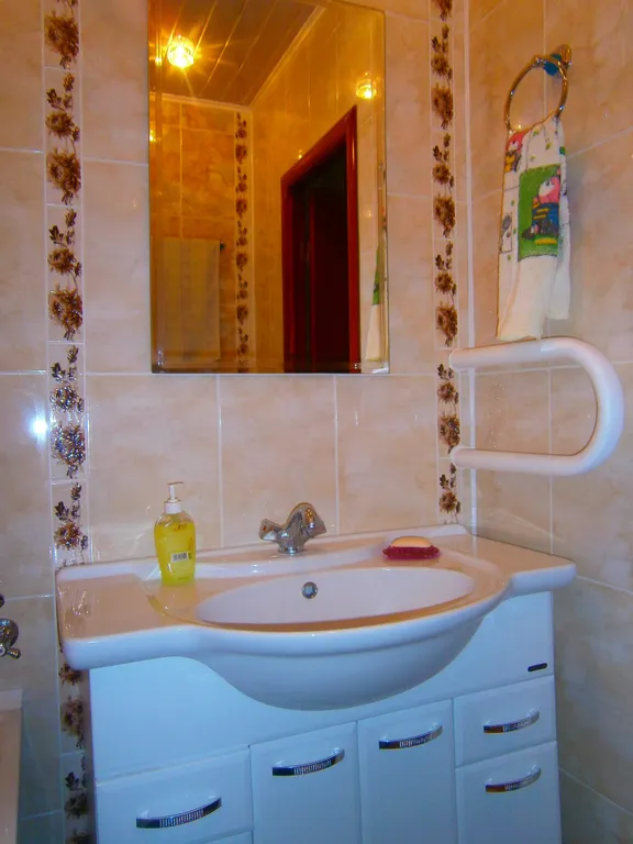 Квартира у автовокзала, Мегагринн