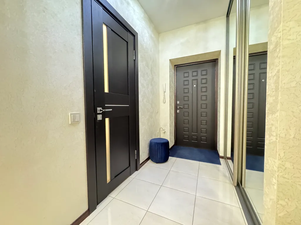 Новая студия вблизи с источниками в микрорайоне « курортный»