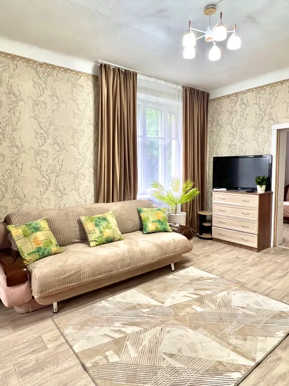 Уютная просторная квартира в центре недалеко от моря