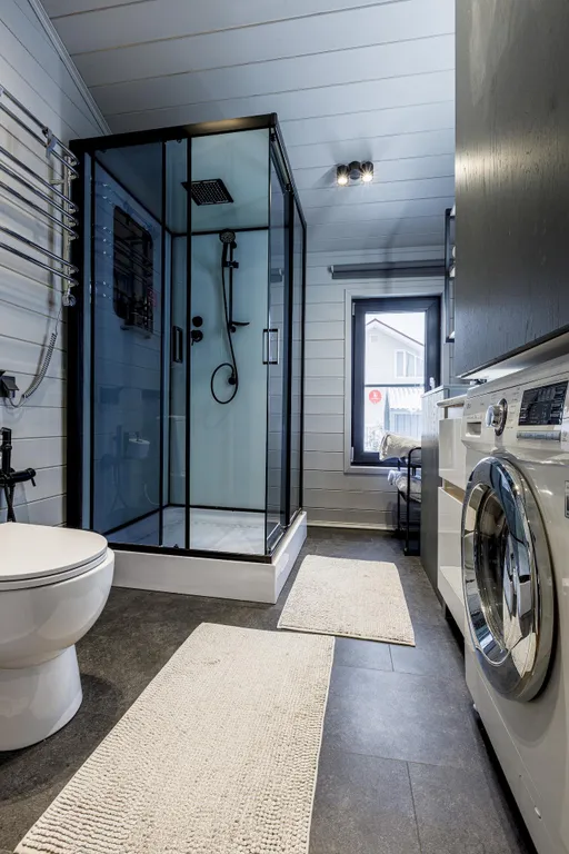 Коттедж Уютный дом с баней, вблизи водохранилища — Лопотово