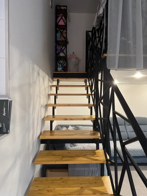 Двухуровневый домик в центре города