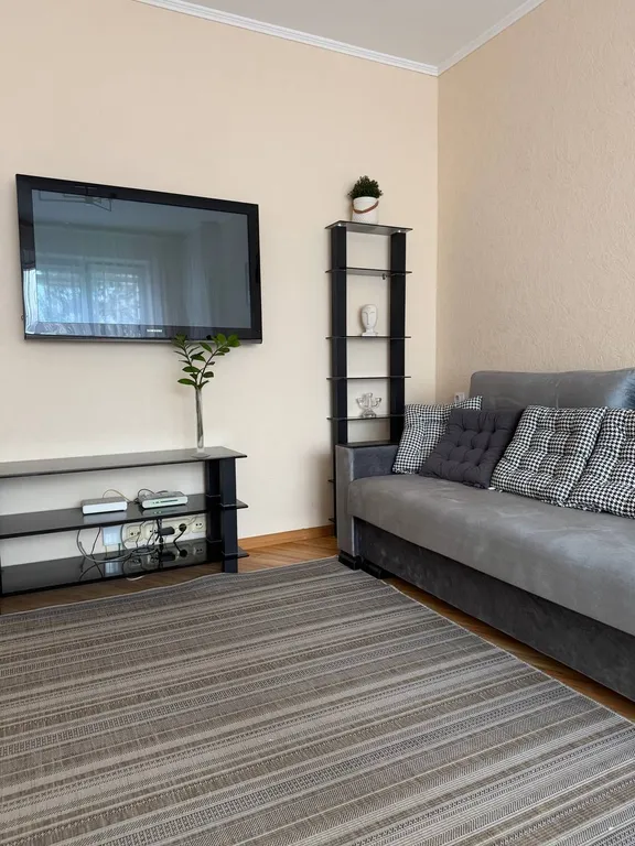 Просторная 3-комнатная квартира в тихом спальном районе